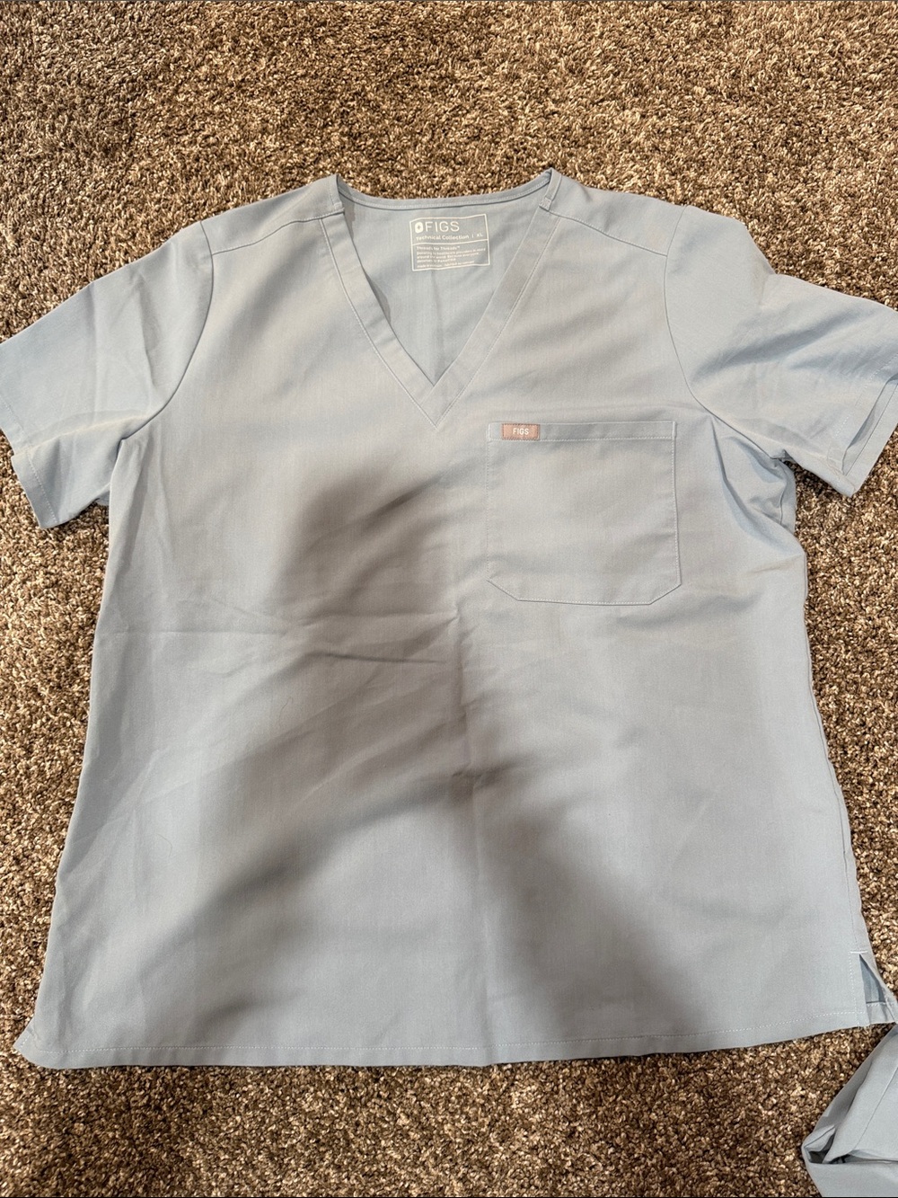 Figs Men’s V-Neck Top in Light Blue